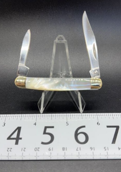 Hen & Rooster Pen Knife Mother of Pearl