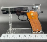 (NIB) RARE Smith & Wesson Model 39-2 9mm Pistol