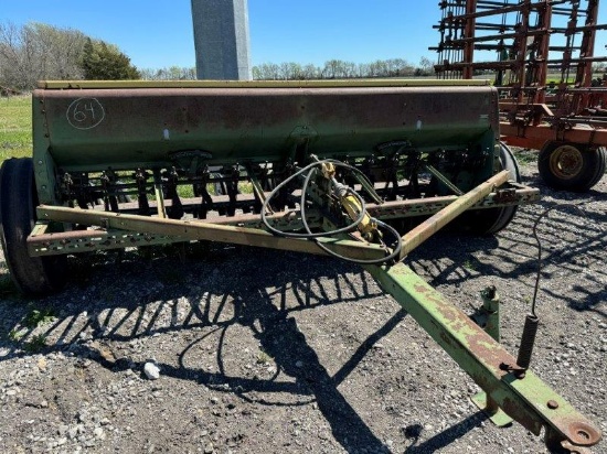 John Deere 8300 Grain Drill