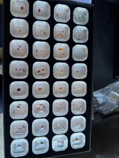 Gemstones- 32 containers Garnet- Pyrope