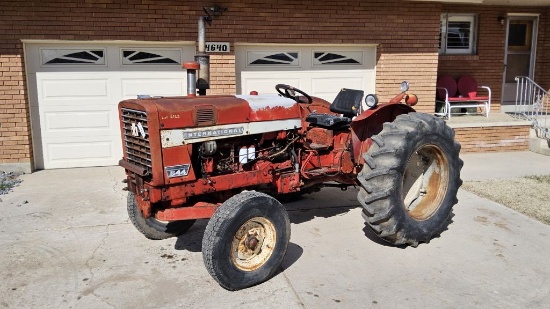 International Model 544 Tractor