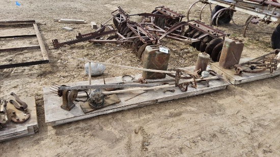 Pallet of Misc. Antique Items