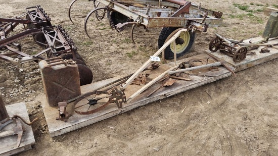 Pallet of Misc. Antique Items