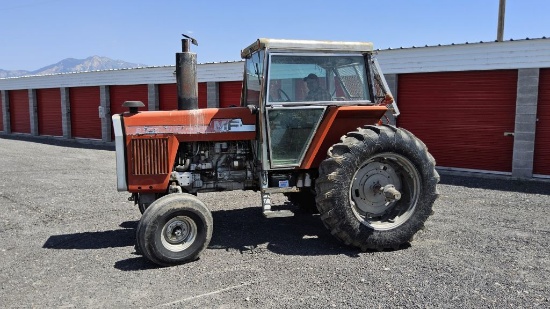 Massey Ferguson 2705 Tractor with Duals