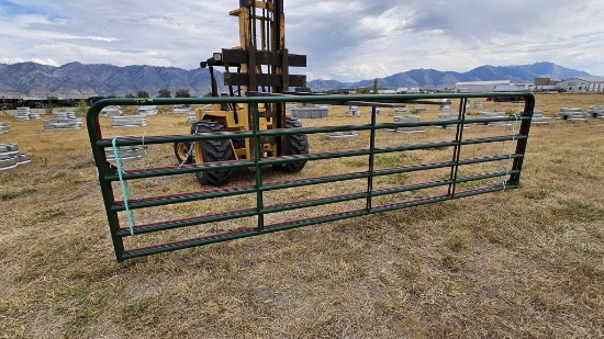 QTY (2)- 16ft HD BullMax Gates- Red & Green