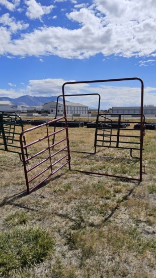 QTY (1)- 6ft Walk Thru Red Gate