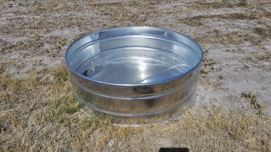 QTY (1)- 2ft x 6ft Round Tank