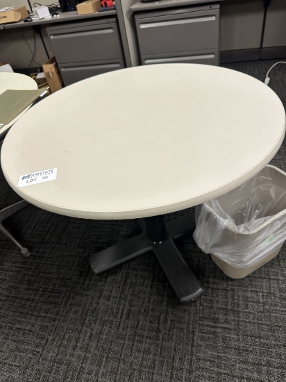 Round Table
