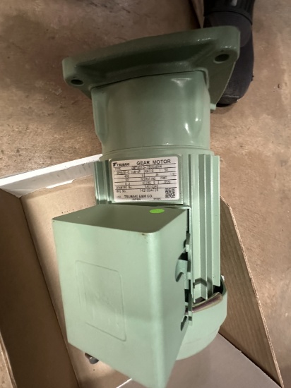 Tsubaki Gear Motor New