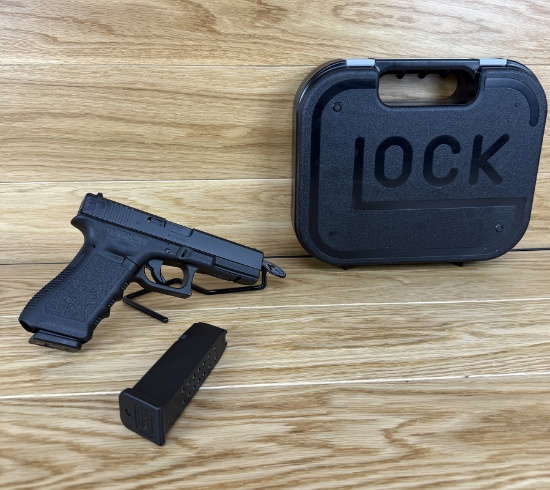 NEW - GLOCK 17 Gen 3 Pistol