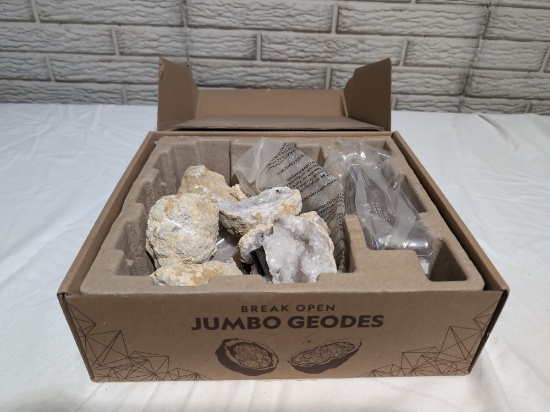 National Geographic Jumbo Break Open Geodes Science Kit