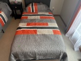 Xl Twin Bedspread & Sham
