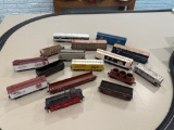 Ho Scale Freight Cars 16-piece Lot With Beer & Branded Boxcars