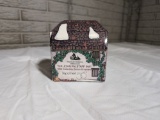 Department 56 Sir John Falstaff Inn Ornament 1995 Dickens Collectors Edition