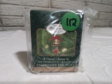 Hallmark Keepsake Ornament A Friend Chimes In (2000 Membership, Nib)