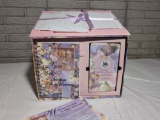 Precious Moments 20th Anniversary Club Set W/ Thanks A Bunch Figurine