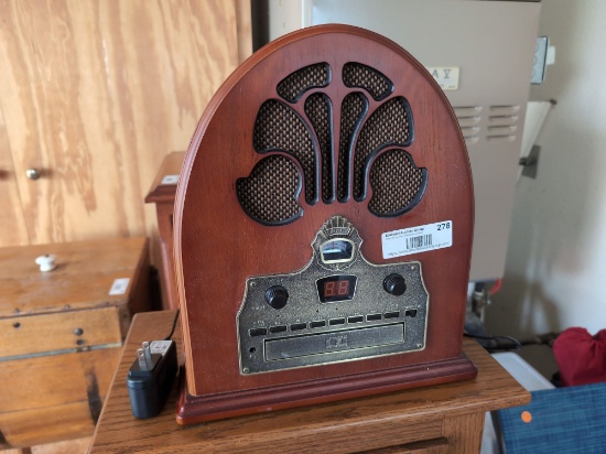 Crosley Radio (Vintage Reproduction)