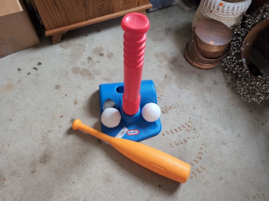 Little Tikes Tee Ball Set