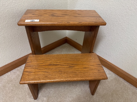 Oak 2-Step Wood Stool