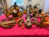 Thanksgiving Wreaths & Pilgrim Figures