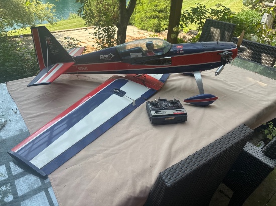Rc Aerobatic Extra 300xl Model Airplane W/ Airtronics Radio