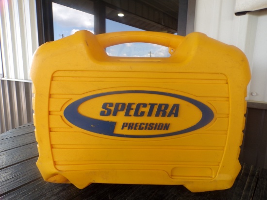 USED SPECTRA PRECISION LL300S LAZER W/ HL760 RECIEVER
