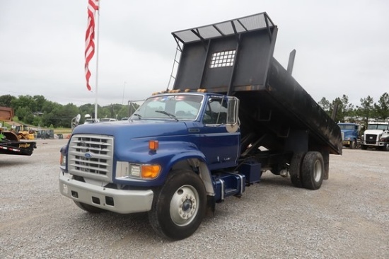 1995 FORD F800 DUMP TRUCK