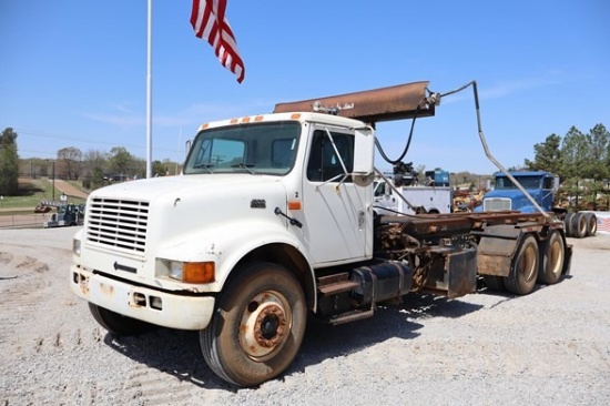 2000 INTERNATIONAL 4900
