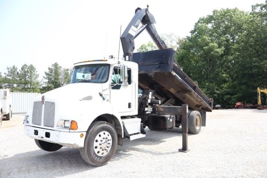 2004 KENWORTH T300 DUMP TRUCK WITH CRANE