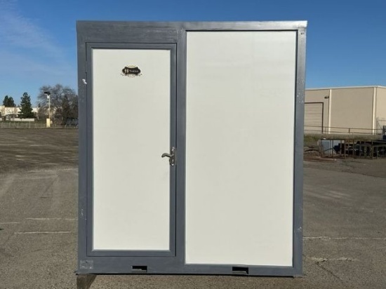 Mobile Toilet / Shower