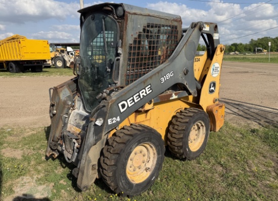 2017 JOHN DEERE 318G SKID STEER- COVINGTON, TN