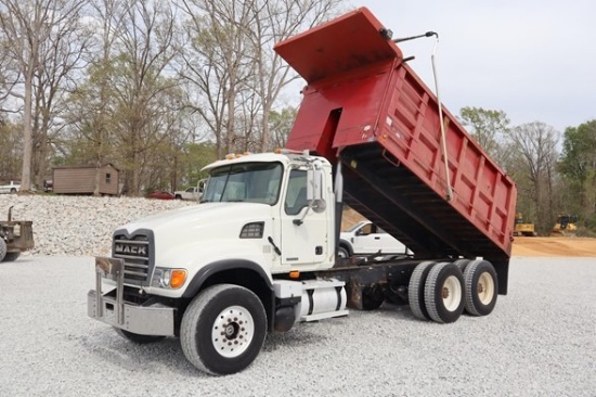 2007 MACK CV713 TANDEM AXLE DUMP TRUCK