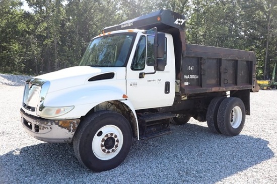2005 INTERNATIONAL DURASTAR 4300 SINGLE AXLE DUMP TRUCK