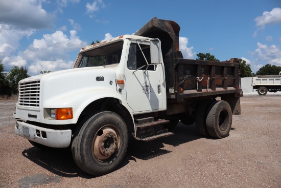 1996 SINGLE AXLE DUMP TRUCK - WRECKED - COUNTY OWNED - HENDERSON, TN