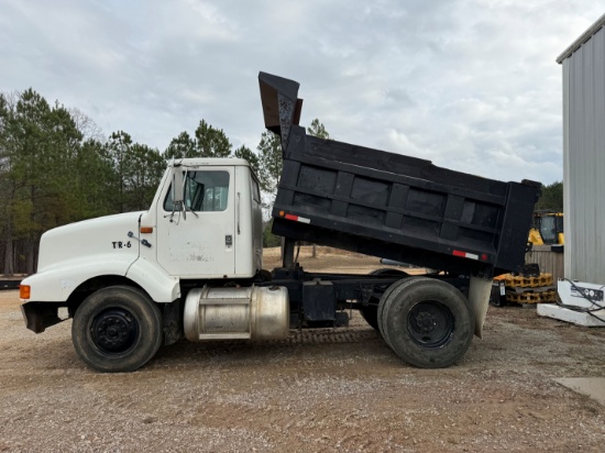 1996 INTERNATIONAL SINGLE AXLE DUMP TRUCK - SOMERVILLE,TN