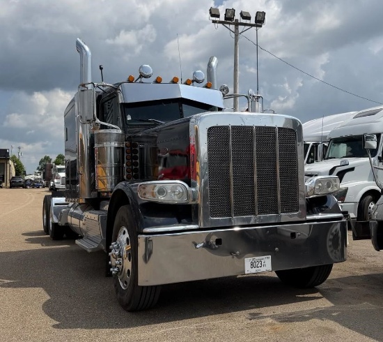 2013 PETERBILT 389 SLEEPER TRUCK - COVINGTON, TN - NONRUNNING!