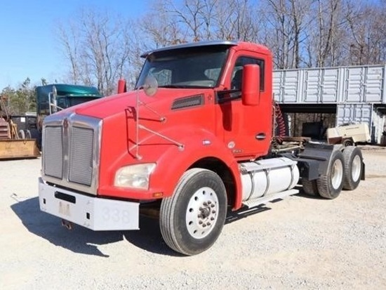 2015 KENWORTH T880 DAYCAB TRUCK