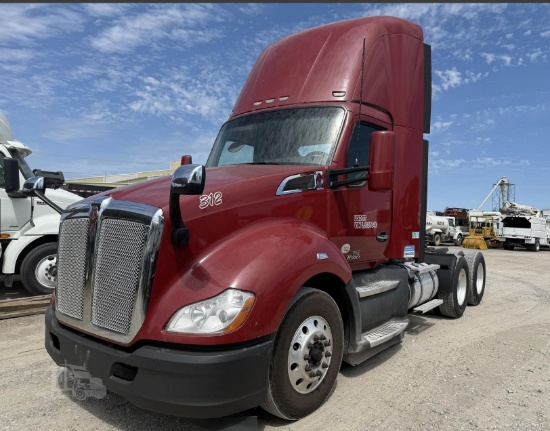 2020 KENWORTH T680 DAY CAB
