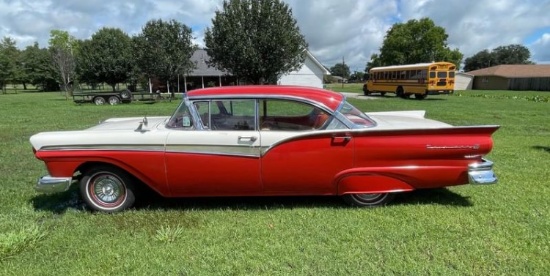 1957 FORD FAIRLANE 500