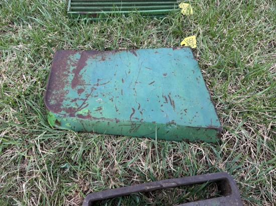 John Deere 4320 Front RH Side Panel