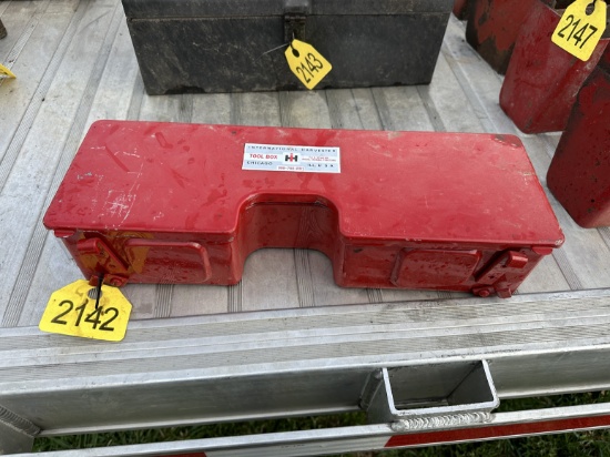 International Tool Box - Farmall H/M, etc