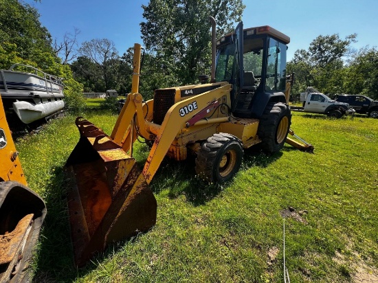 2000 John Deere 310E 4x4