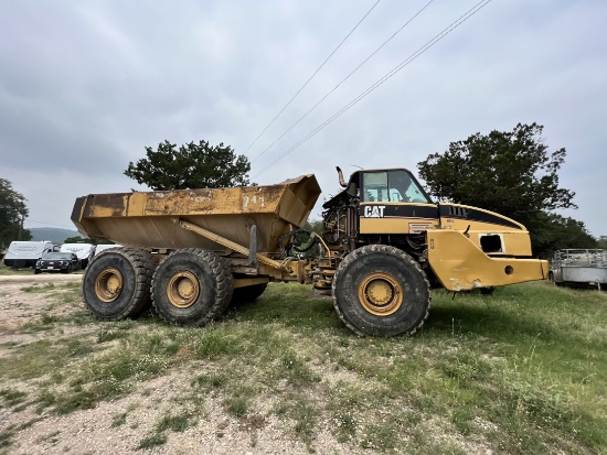 2004 Caterpillar 740