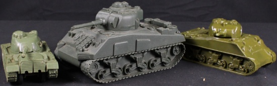 Group Lot: 3 Toy Sherman Tank Plastic Models (PMC)