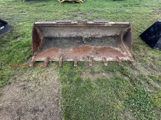 84" Skidloader Tooth Bucket