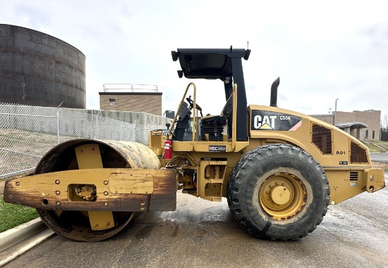 2009 CAT CS56 Smooth Drum Roller
