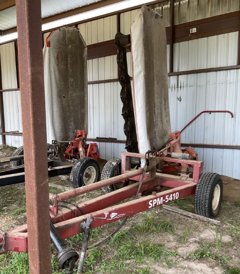 Hay dolly w/ 10 ft Kuhn mower