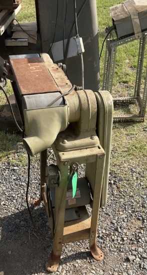 Belt and disc sander