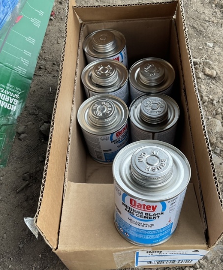 Case of new pipe glue