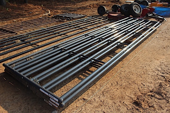 18 FT Bull Gates